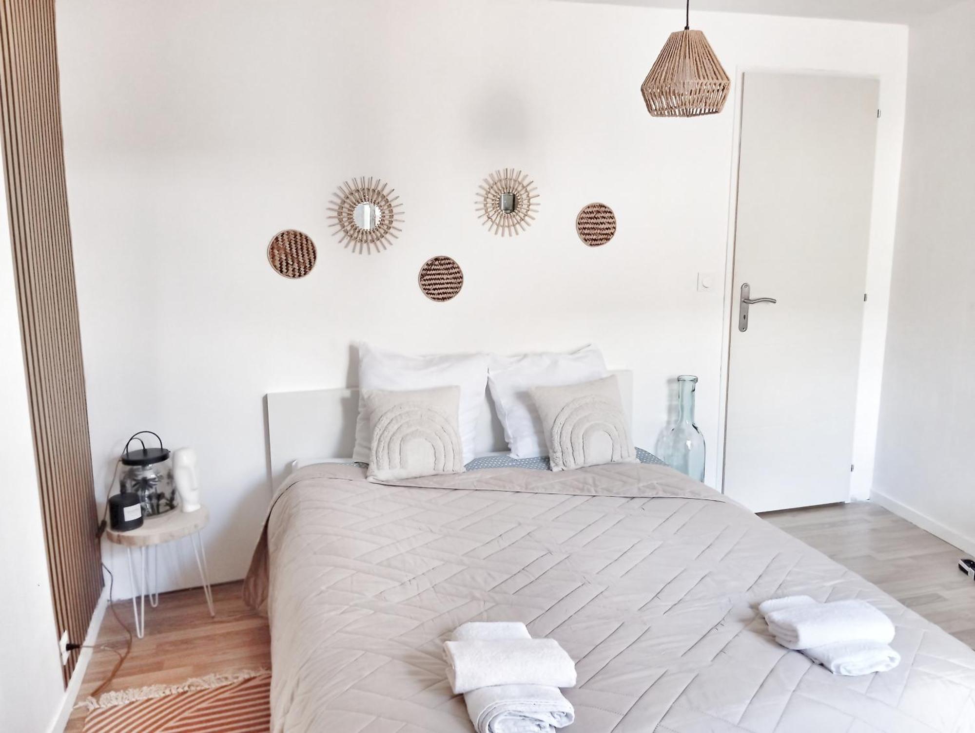Rooms Home Csm Suites Privees Entre Paris Et Reims Charly-sur-Marne Exterior foto