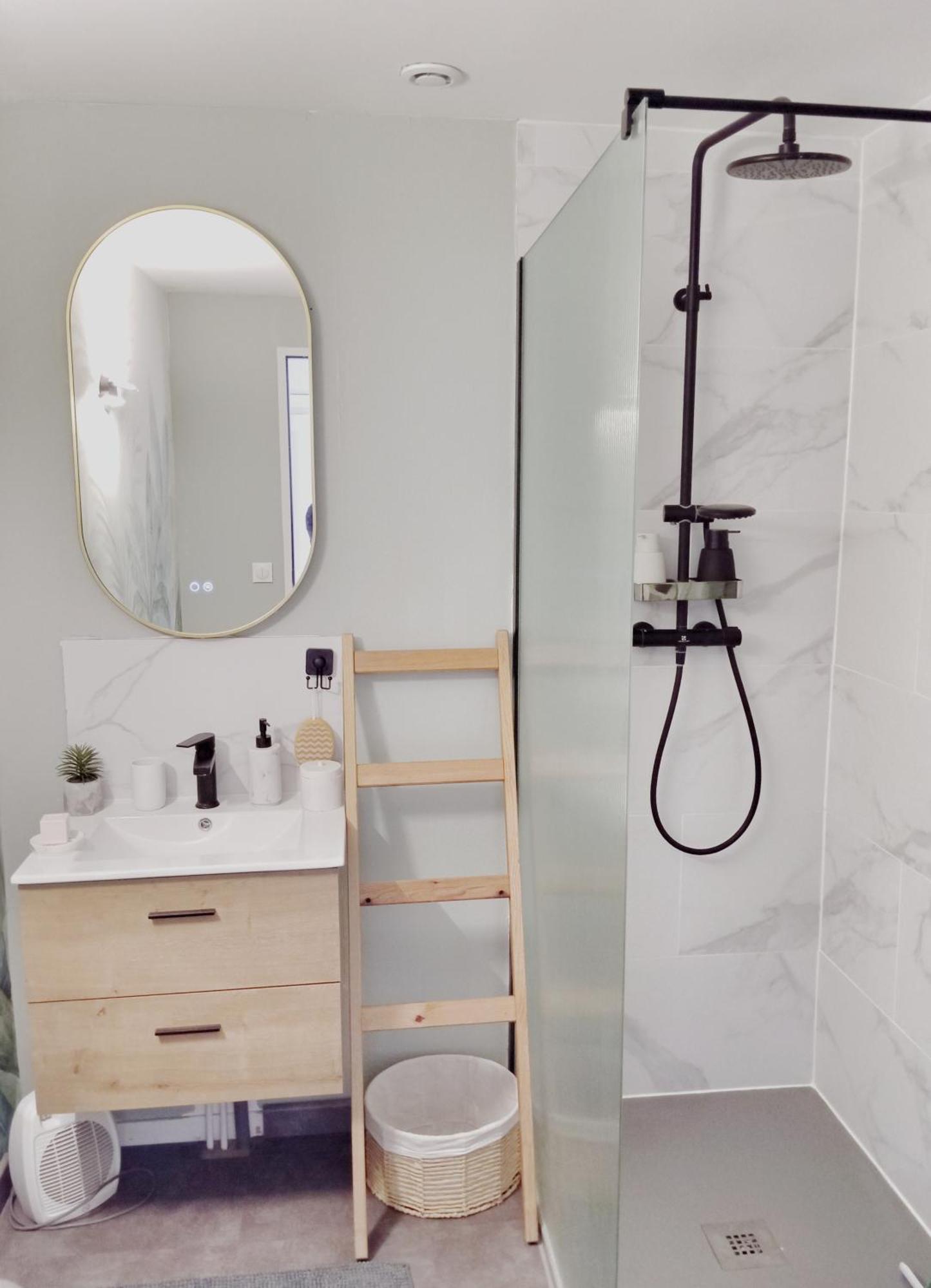Rooms Home Csm Suites Privees Entre Paris Et Reims Charly-sur-Marne Exterior foto