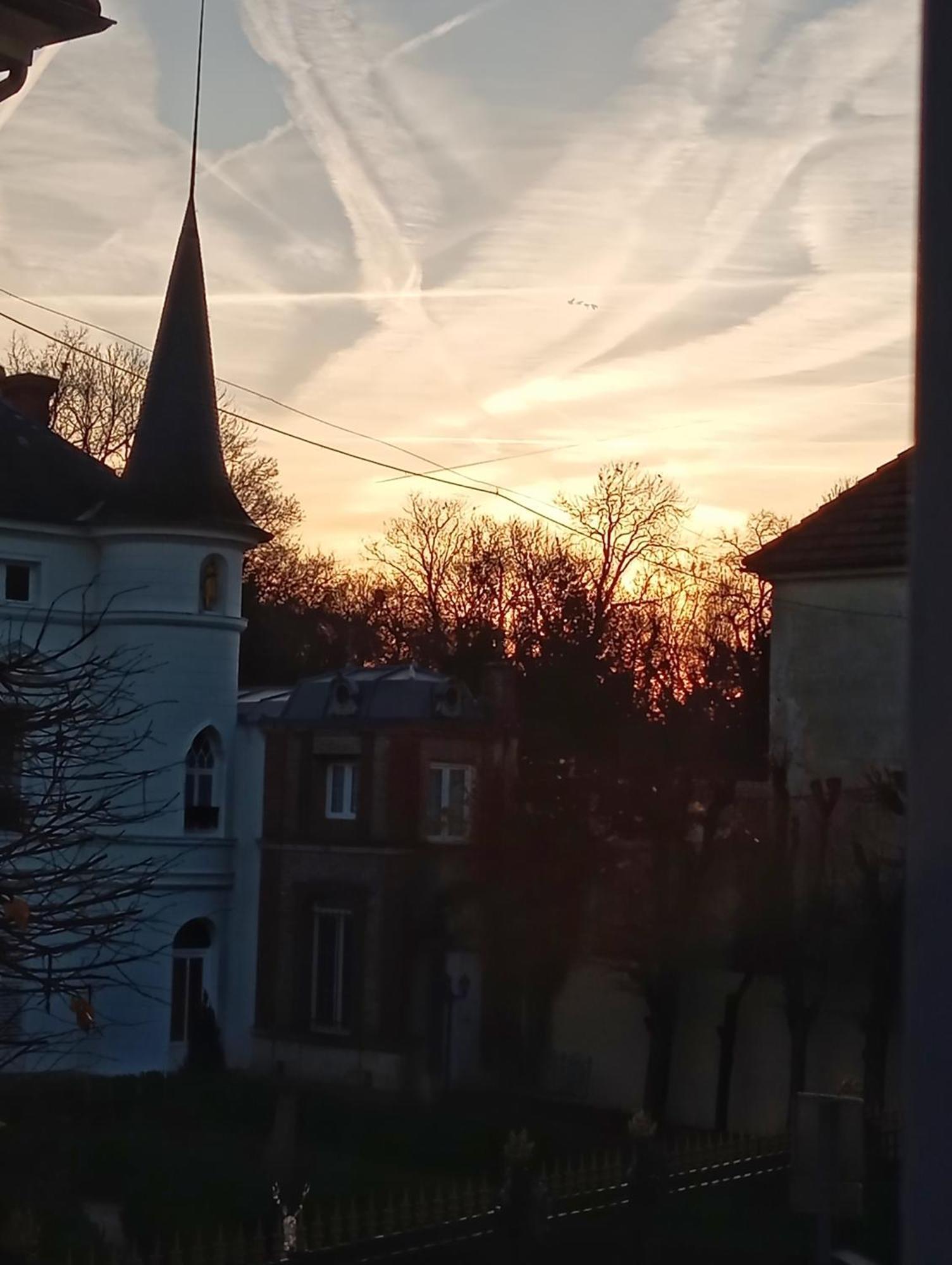 Rooms Home Csm Suites Privees Entre Paris Et Reims Charly-sur-Marne Exterior foto
